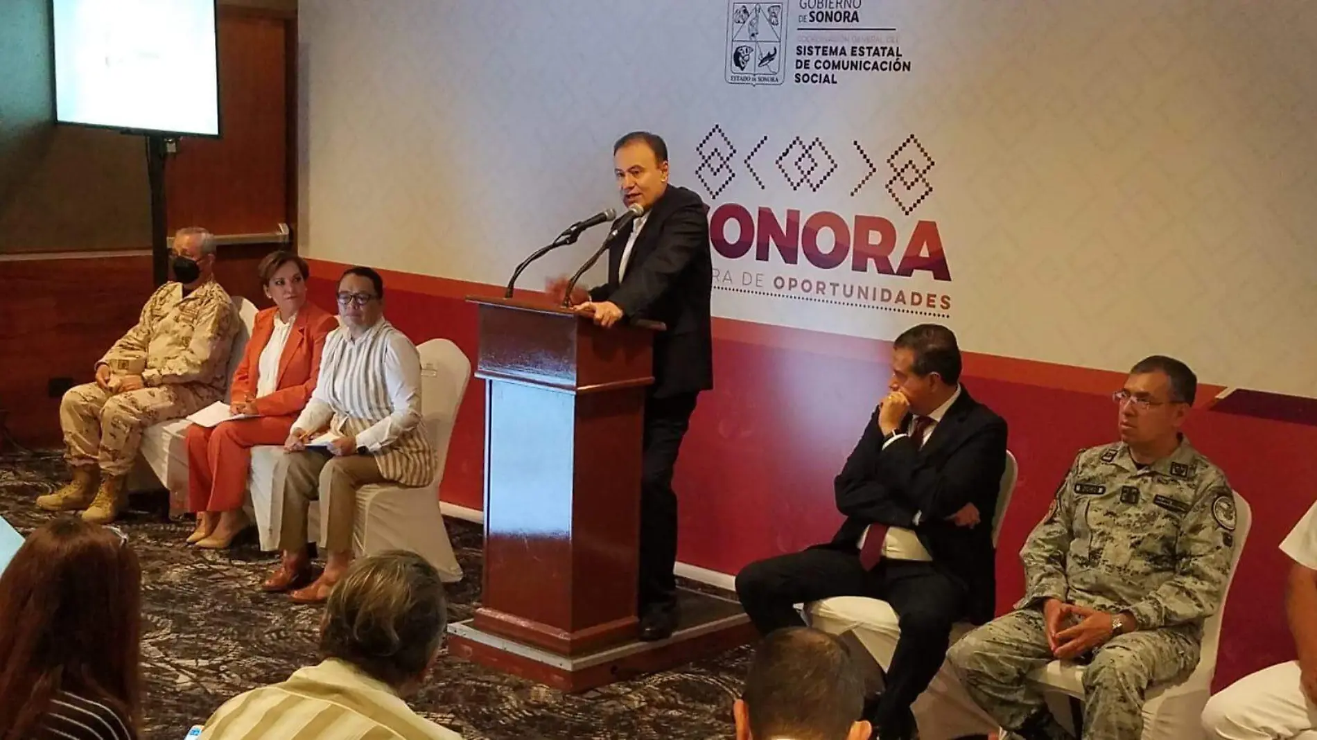 Alfonso Durazo en reunión con gobernadores del norte